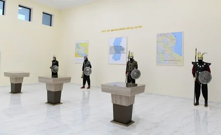 Dövlət başçısı Tərtərdə Dövlət Rəmzləri Muzeyinin açılışında iştirak edib - YENİLƏNİB