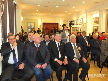 Azərbaycanın Gürcüstandakı səfirliyində soyqırımı qurbanları yad edilib, kitab sərgisi keçirilib