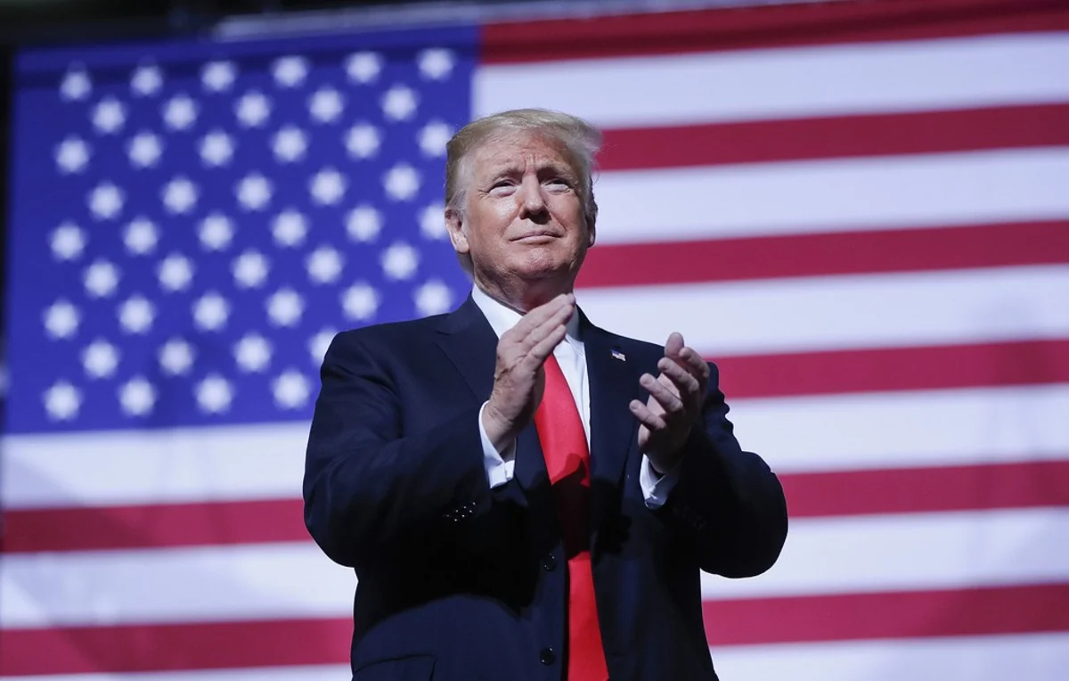 Donald Tramp dünyanı nüvə müharibəsindən xilas etdiyini bildirib