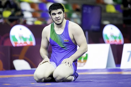 Azərbaycan güləşçiləri beynəlxalq turnirlərdə üç medal qazanıblar