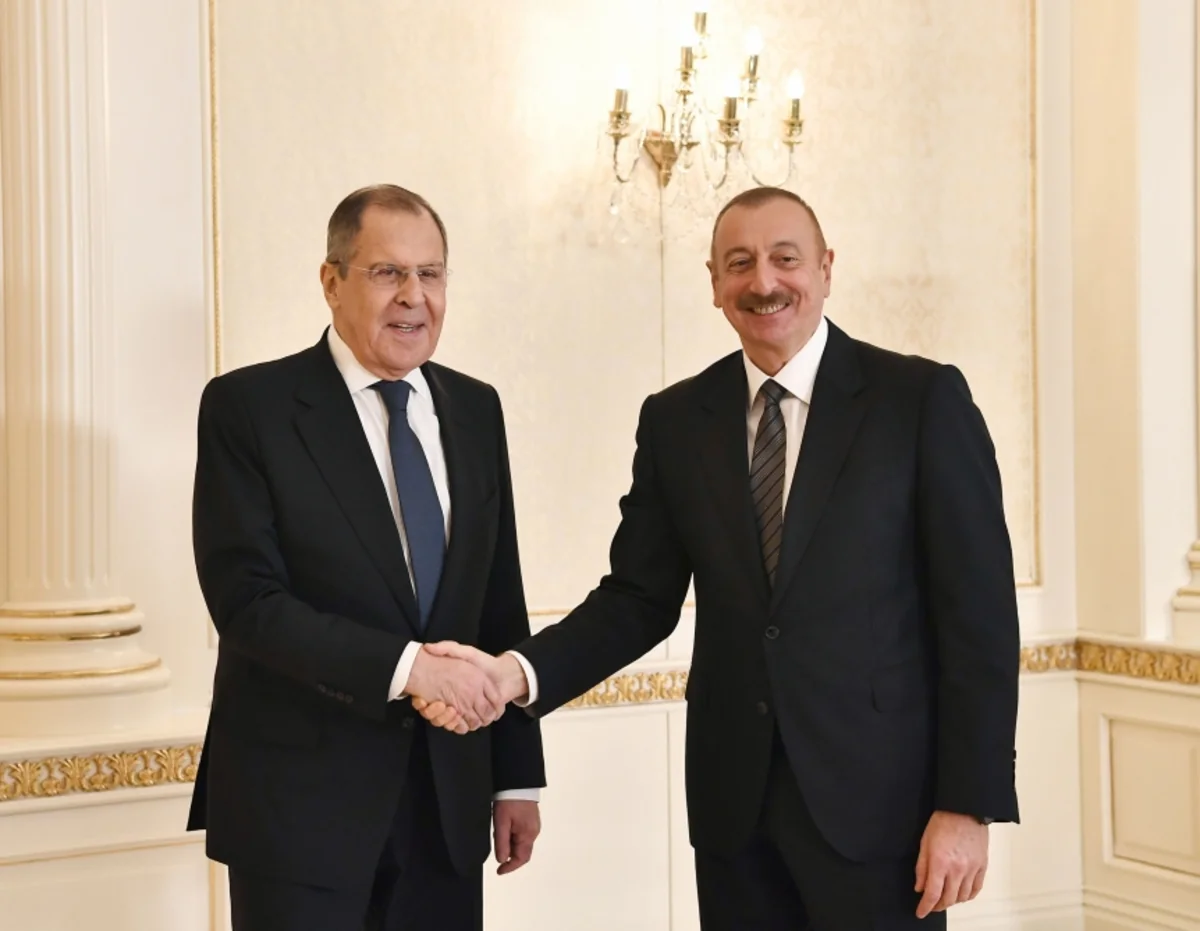 İlham Əliyev Rusiyanın xarici işlər nazirini qəbul edib