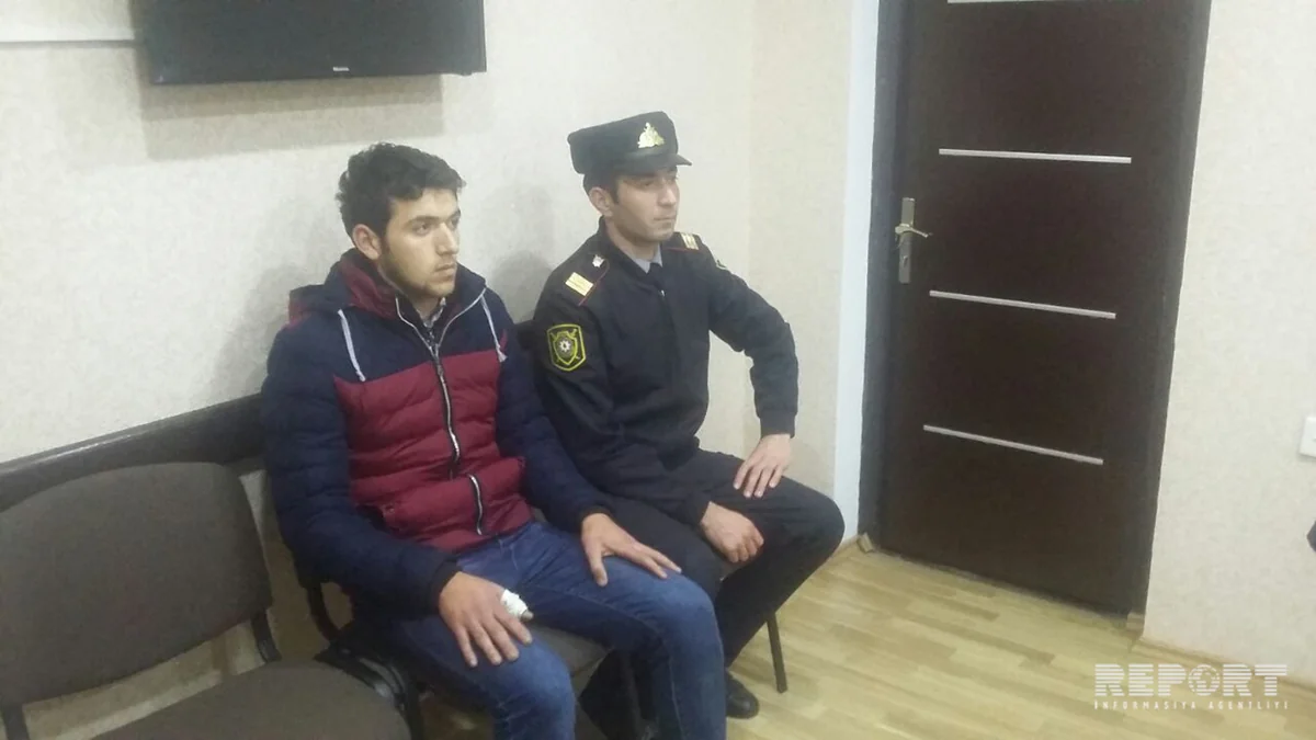 Şabranda gənc oğlan oğurladığı maaş kartından pul çıxararkən tutulub - FOTO