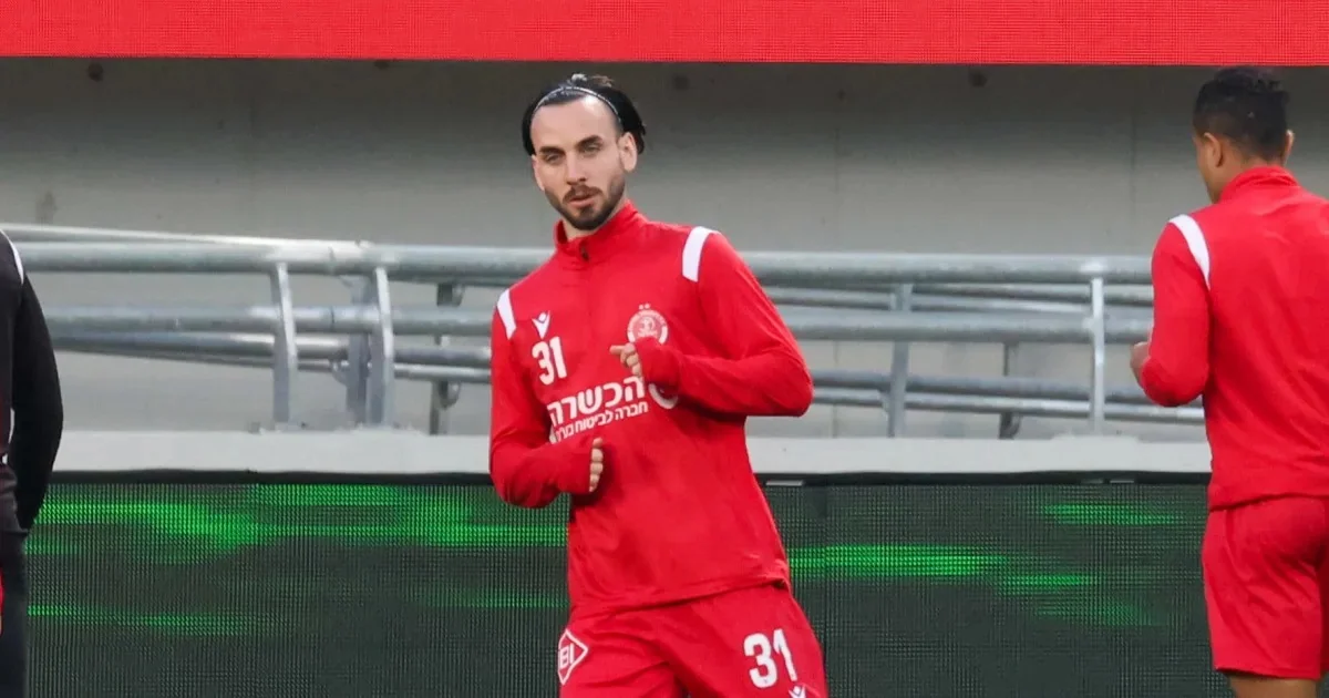 Qarabağ Monteneqro millisinin futbolçusunu transfer edə bilər