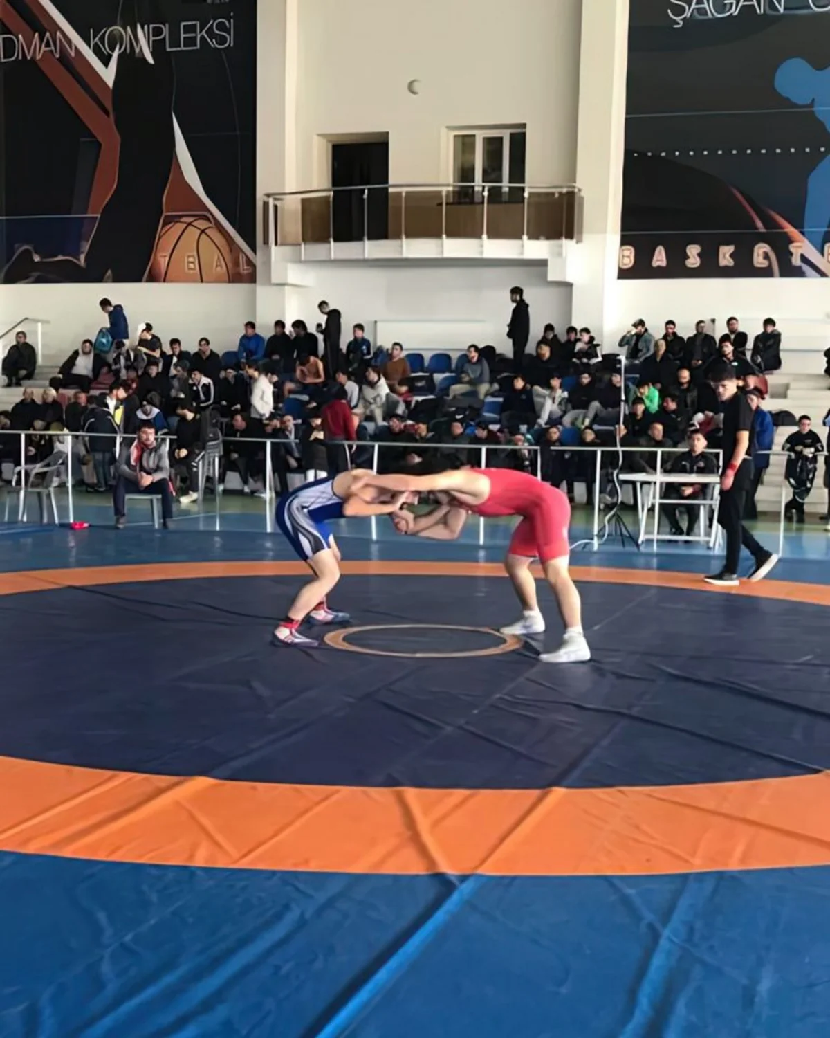 Güləş üzrə Bakı çempionatının mükafatçıları müəyyənləşib