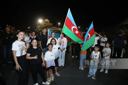 Dünya çempionatında uğurlu çıxış edən Azərbaycanın yunan-Roma güləşçiləri Vətənə qayıdıblar