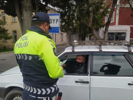 Yol polisi Qaxda reyd keçirib