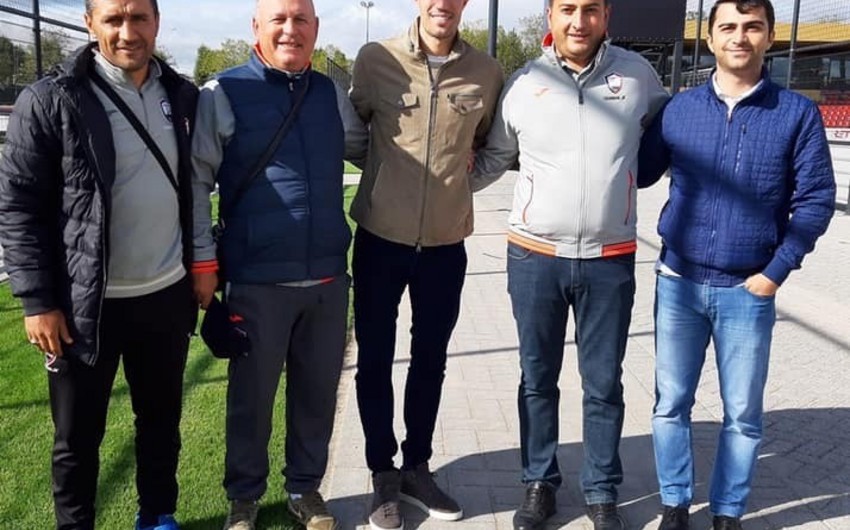 Qəbələ Futbol Akademiyasının rəsmiləri Roy Makay və Robin van Persi ilə görüşüblər