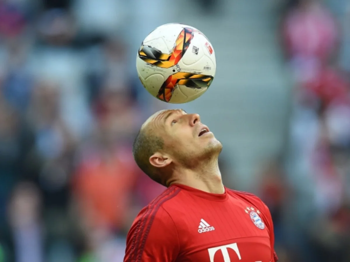 Арьен Роббен возобновит карьеру