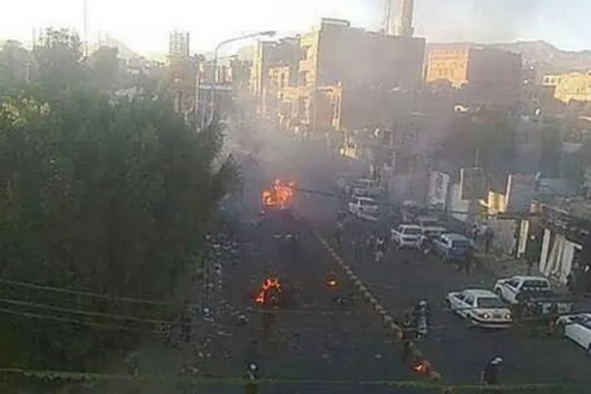 ​Yəməndə polis məktəbində partlayış: 15-dən çox insan ölüb