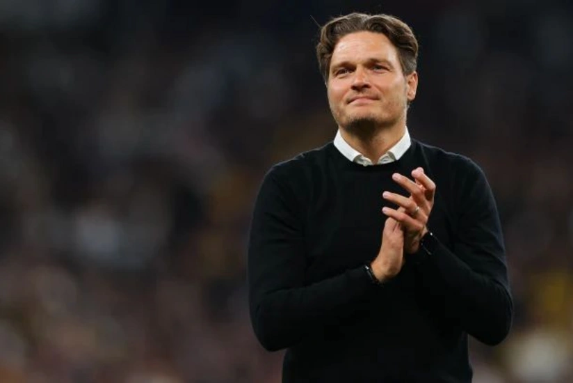 Borussiya baş məşqçisi ilə yollarını ayırıb