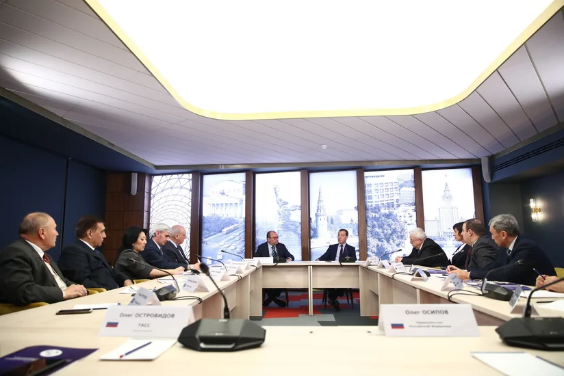 Chairman of Russian government Dmitry Medvedev meets with heads of CIS news agencies, including AZERTAC