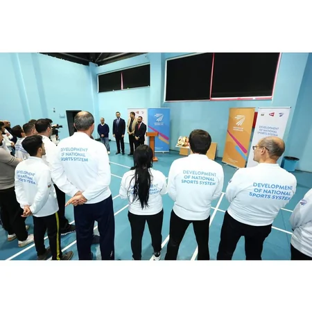 İdman müəllimləri üçün nəzərdə tutulmuş badmintonla bağlı kursa yekun vurulub