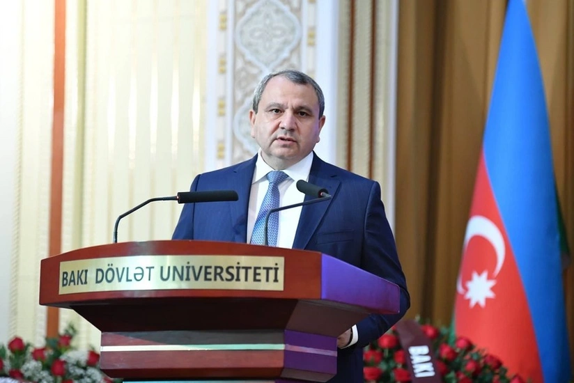 BDU-nun rektoru da toyda iştirak edib?