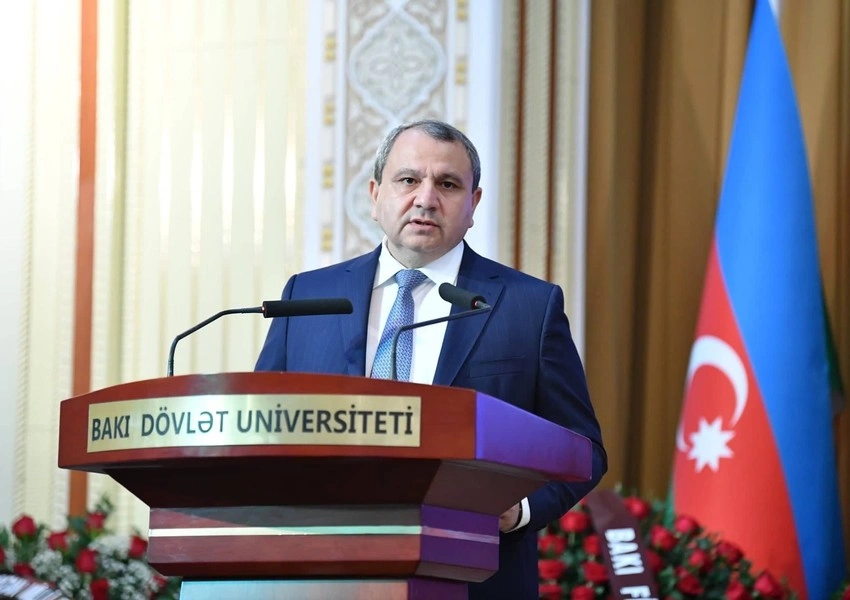 BDU-nun rektoru da toyda iştirak edib?