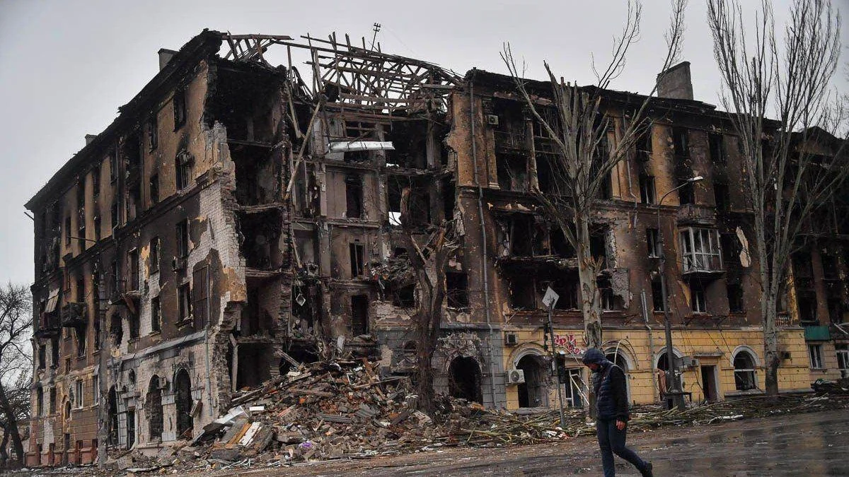 Rusiyanın viran etdiyi Mariupol şəhərinin son görüntüləri yayılıb