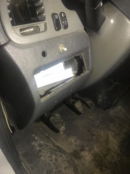 Azərbaycan gömrükçüləri mobil telefonlara məxsus 154 ekran müsadirə ediblər