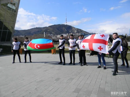 Tbilisidə Xocalı soyqırımı ilə bağlı məlumatlandırma aksiyası keçirilib - FOTO - VİDEO - YENİLƏNİB