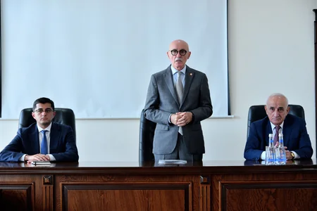 Sumqayıt Dövlət Universitetinin yeni rektoru kollektivə təqdim olunub
