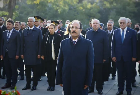 Türkiyənin Azərbaycandakı səfirliyində Atatürkün xatirəsi anılıb