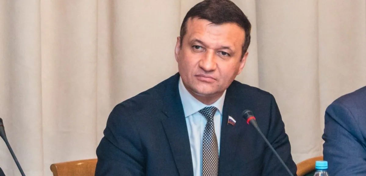 Dmitri Savelyev: Prezident İlham Əliyev Azərbaycanı günbəgün inkişaf və firavanlaşma yolu ilə irəli aparır