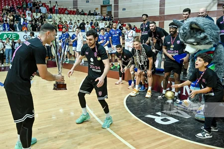 Azərbaycan Basketbol Liqasının qalibi olan Sabaha çempionluq kuboku təqdim olunub