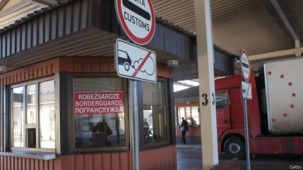 Rusiya-Latviya sərhədinin üçdə biri hasarlanacaq