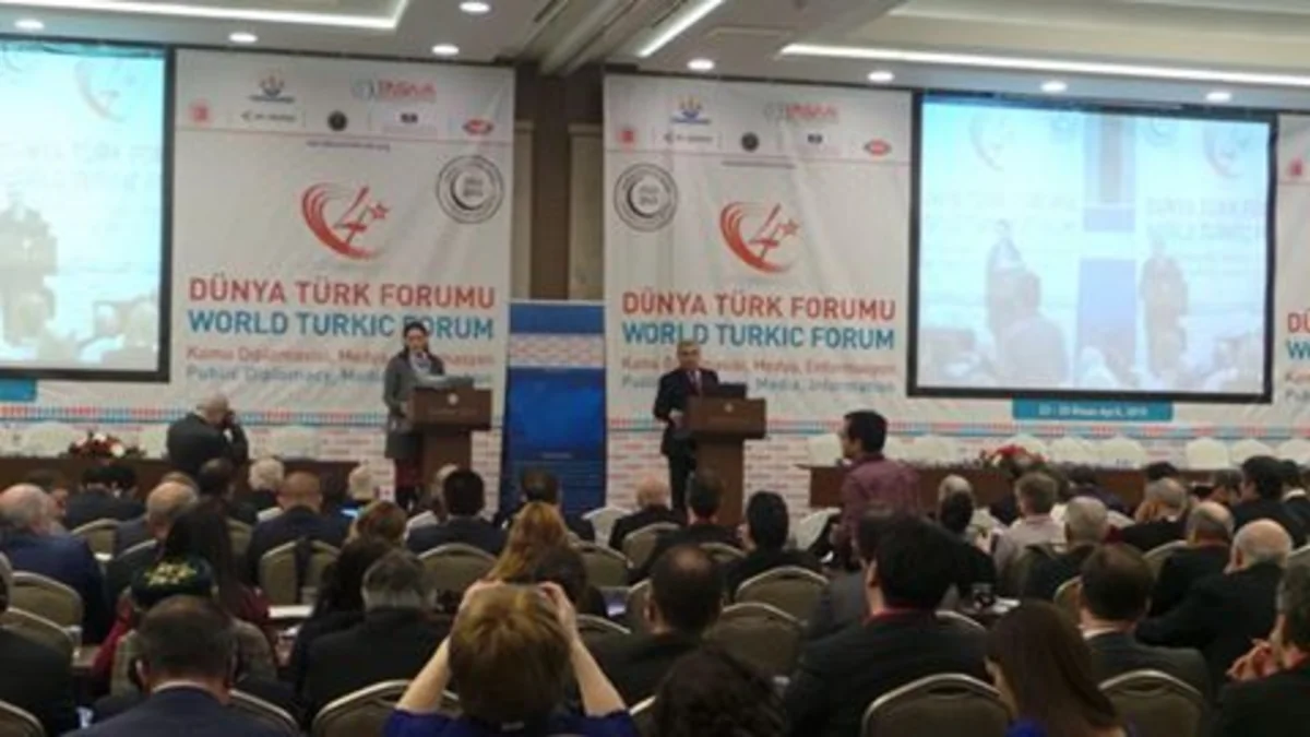 ​İstanbulda IV Dünya Türk Forumu keçirilir - FOTO