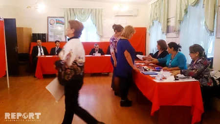 İqtisadiyyat naziri səs verib