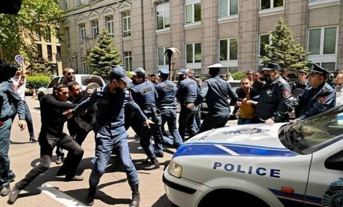 Ermənistanda hakimiyyətə sürpriz hazırlanır