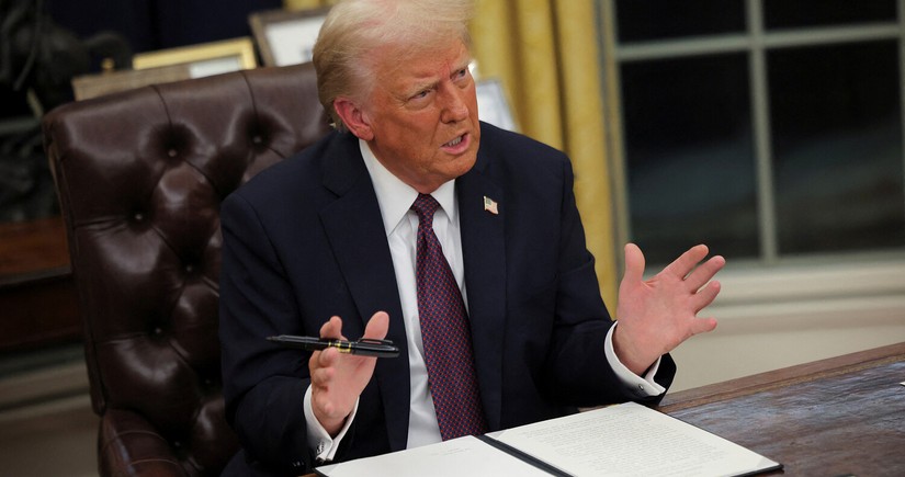 Трамп заявил, что снизит таможенные пошлины для Китая
