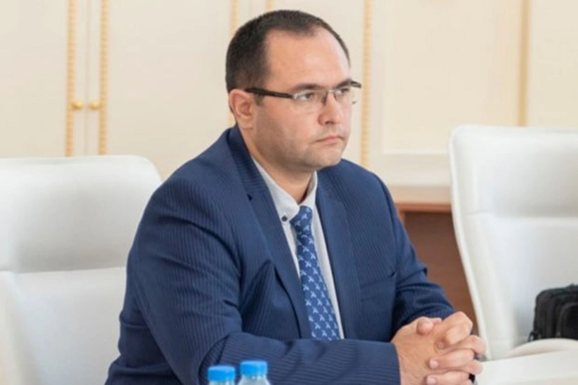 Yeni kənd təsərrüfatı naziri kollektivə təqdim olunub