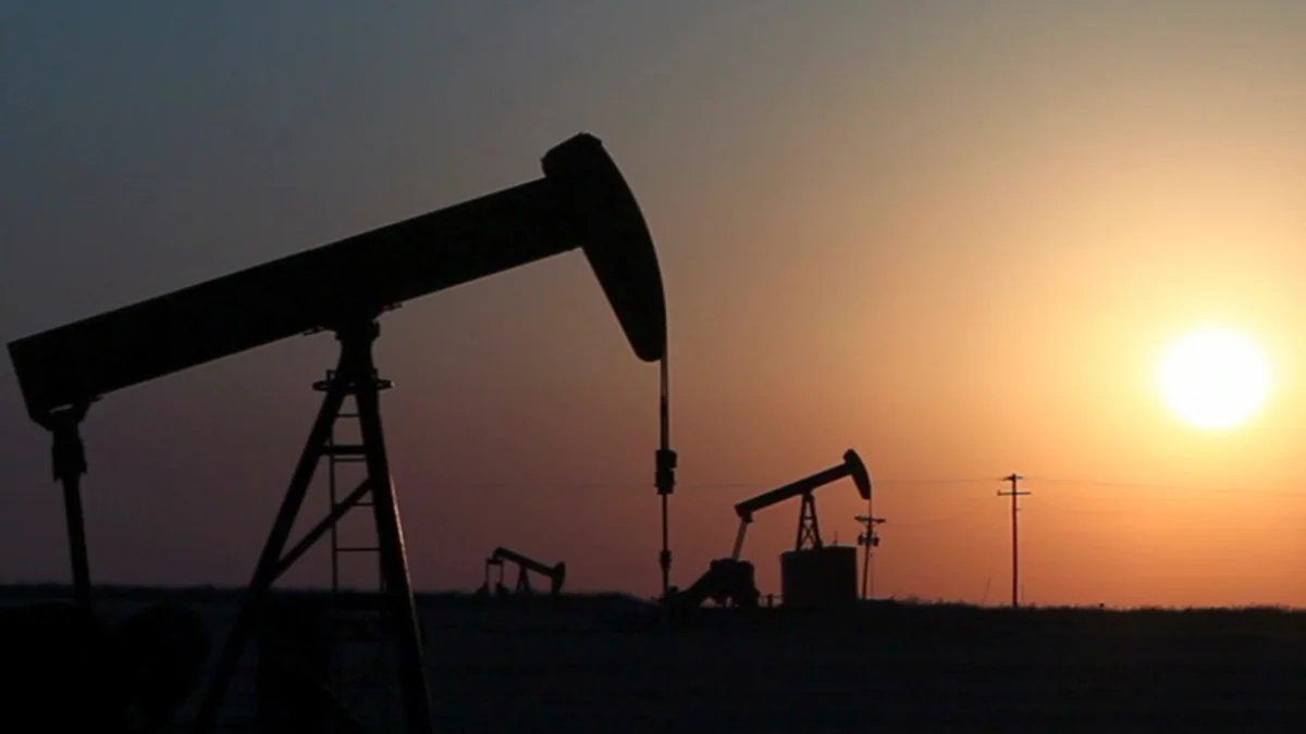 ​Brent markalı neftin qiyməti 40 dollardan aşağı düşüb