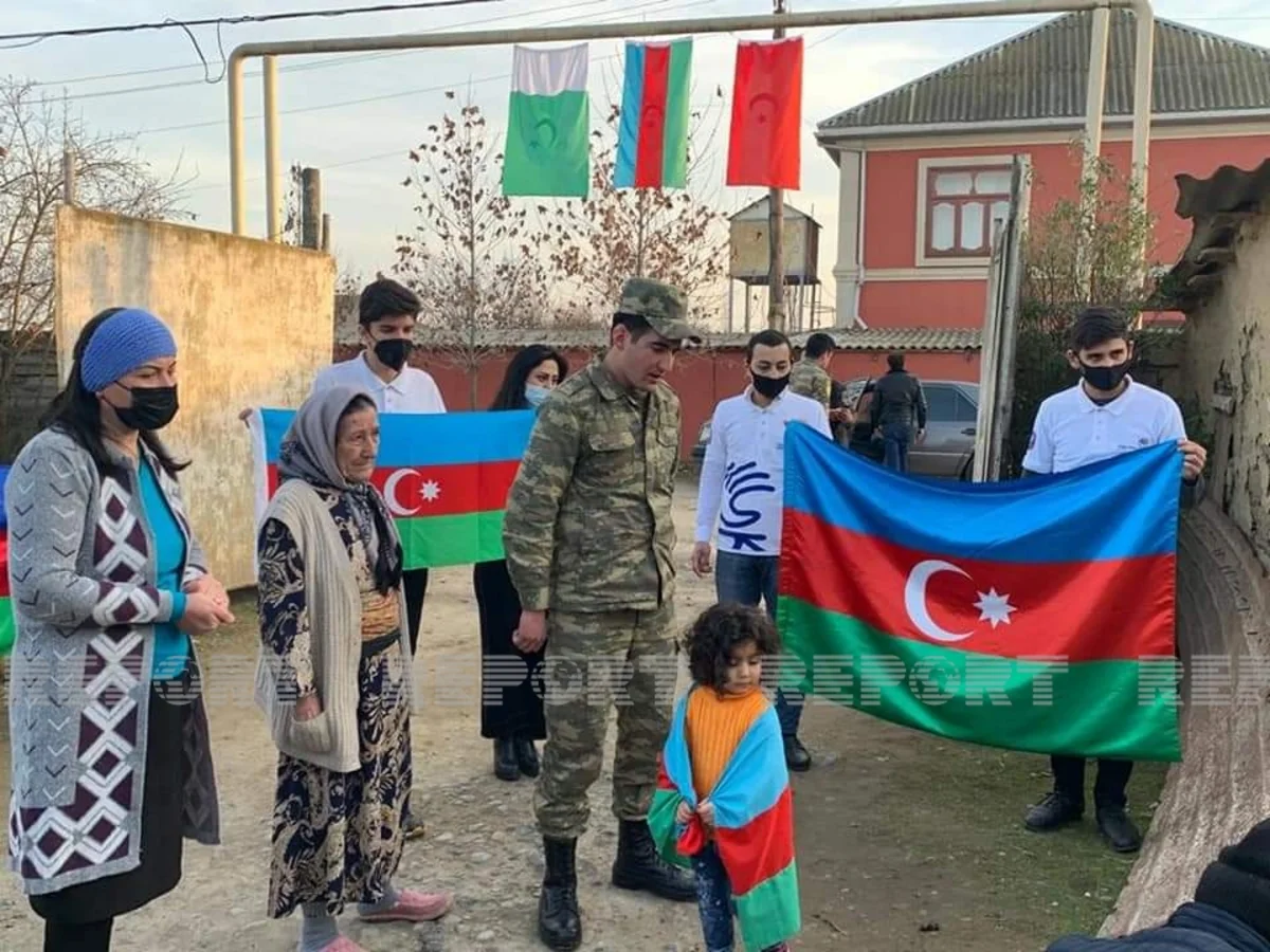 Жители Билясувара с энтузиазмом встретили своих героев