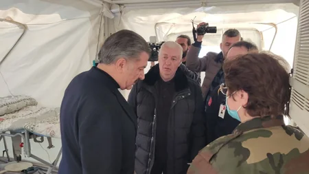 Fəxrəddin Koca müayinə edilən azərbaycanlı xilasedicilərin səhhəti ilə maraqlanıb