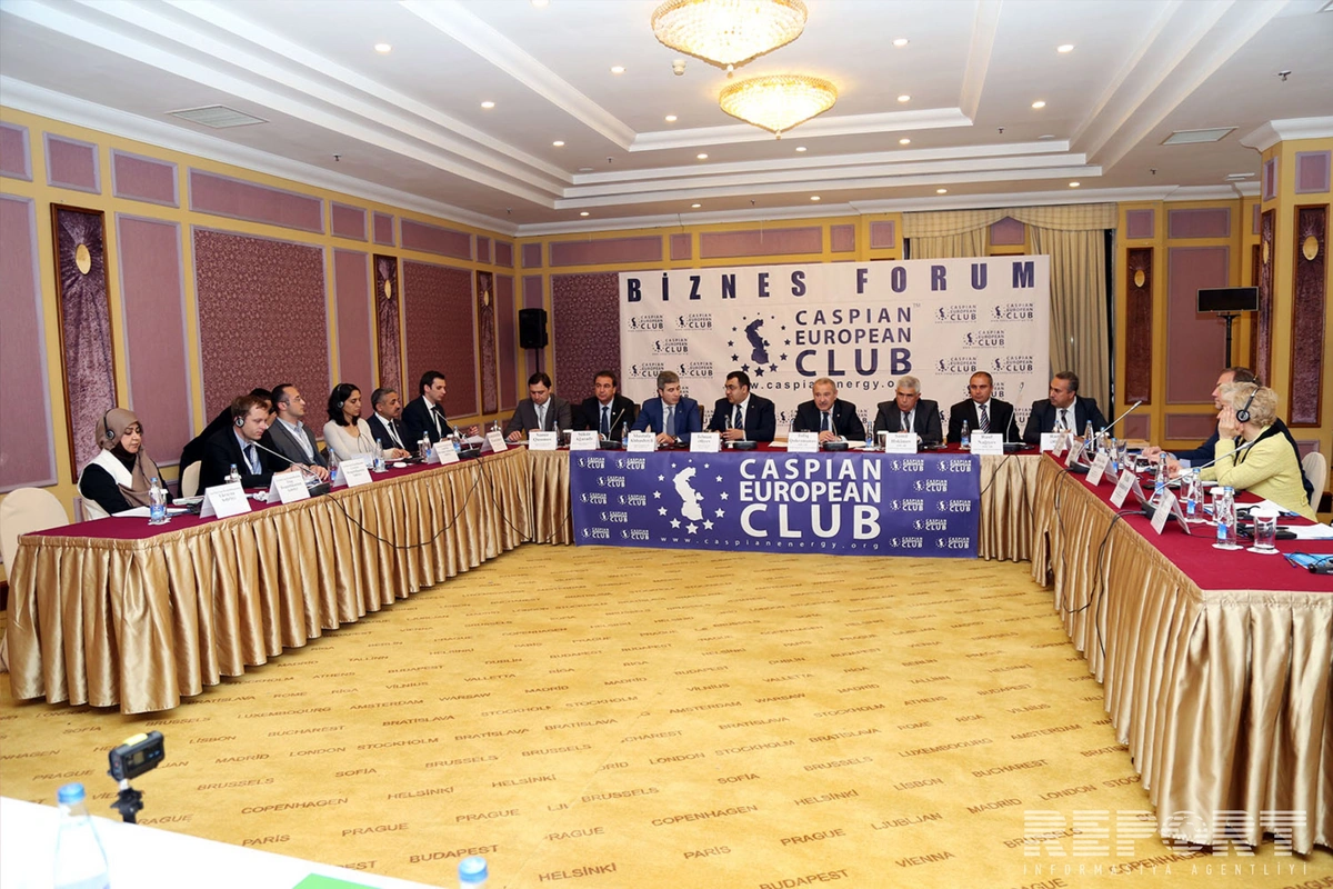Tofiq Qəhrəmanov: Hazırda SOCAR-ın əməkdaşlarının 85 faizini 35 yaşadək işçilər təşkil edir