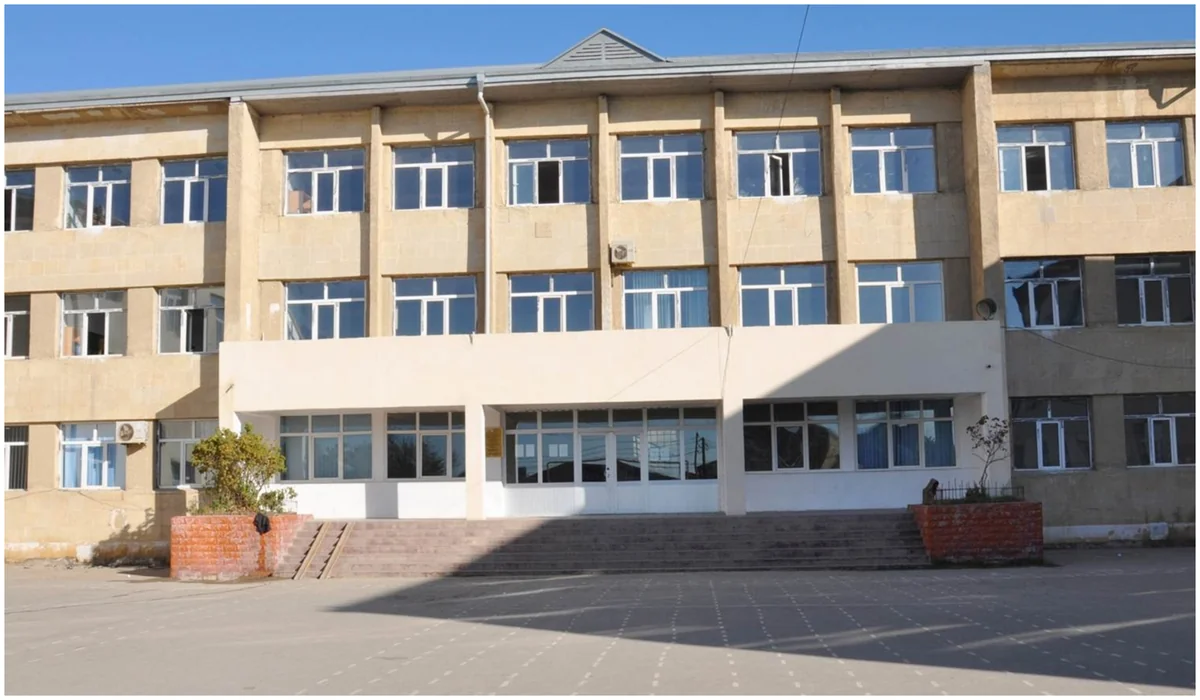 Bakıda daha bir məktəb koronavirusa görə bağlanıb