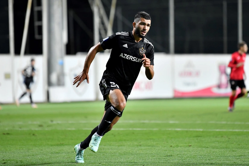 Beşiktaş Qarabağın hücumçusu ilə maraqlanır