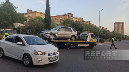 Sumqayıtda zəncirvari qəza baş verib, xəsarət alanlar var
