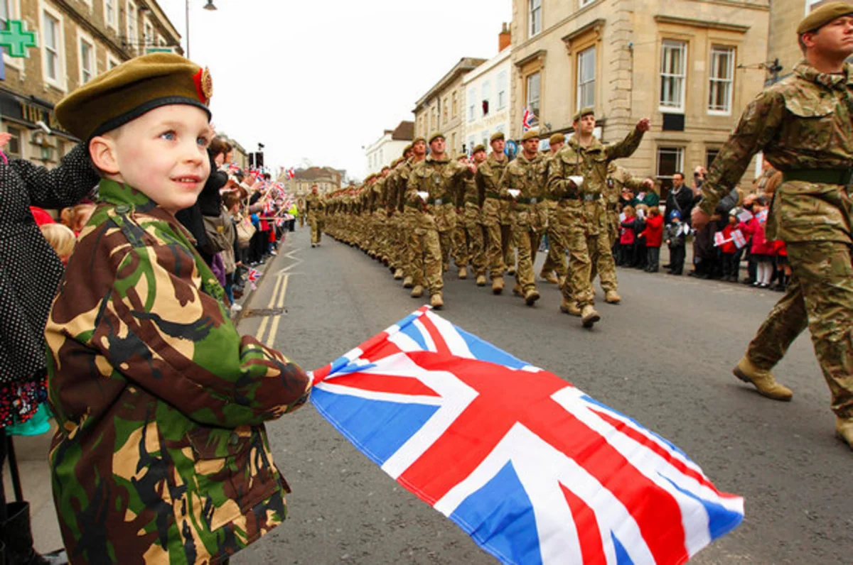 UK government to appeal to army over food shortages in markets
