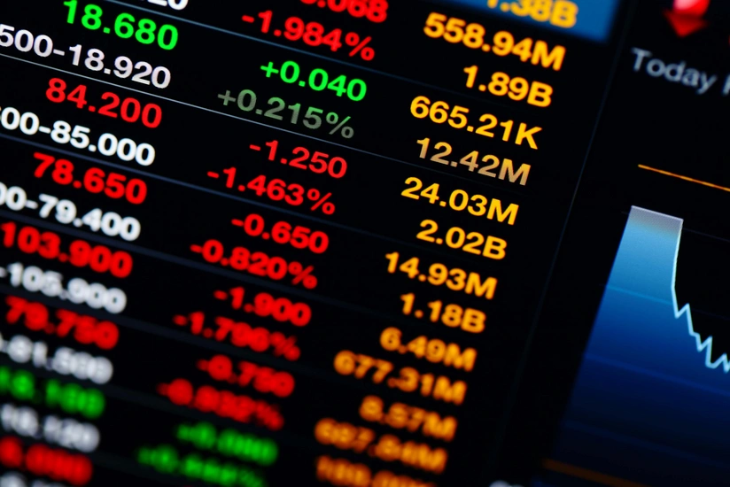 Russian stock market resumes