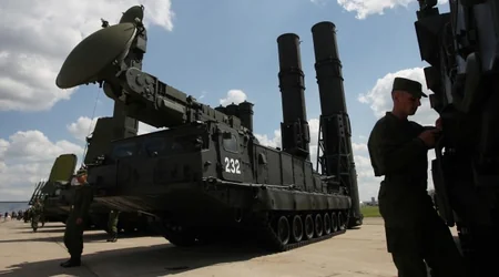 Россия испытала зенитно-ракетную систему С-400 на севере Каспия
