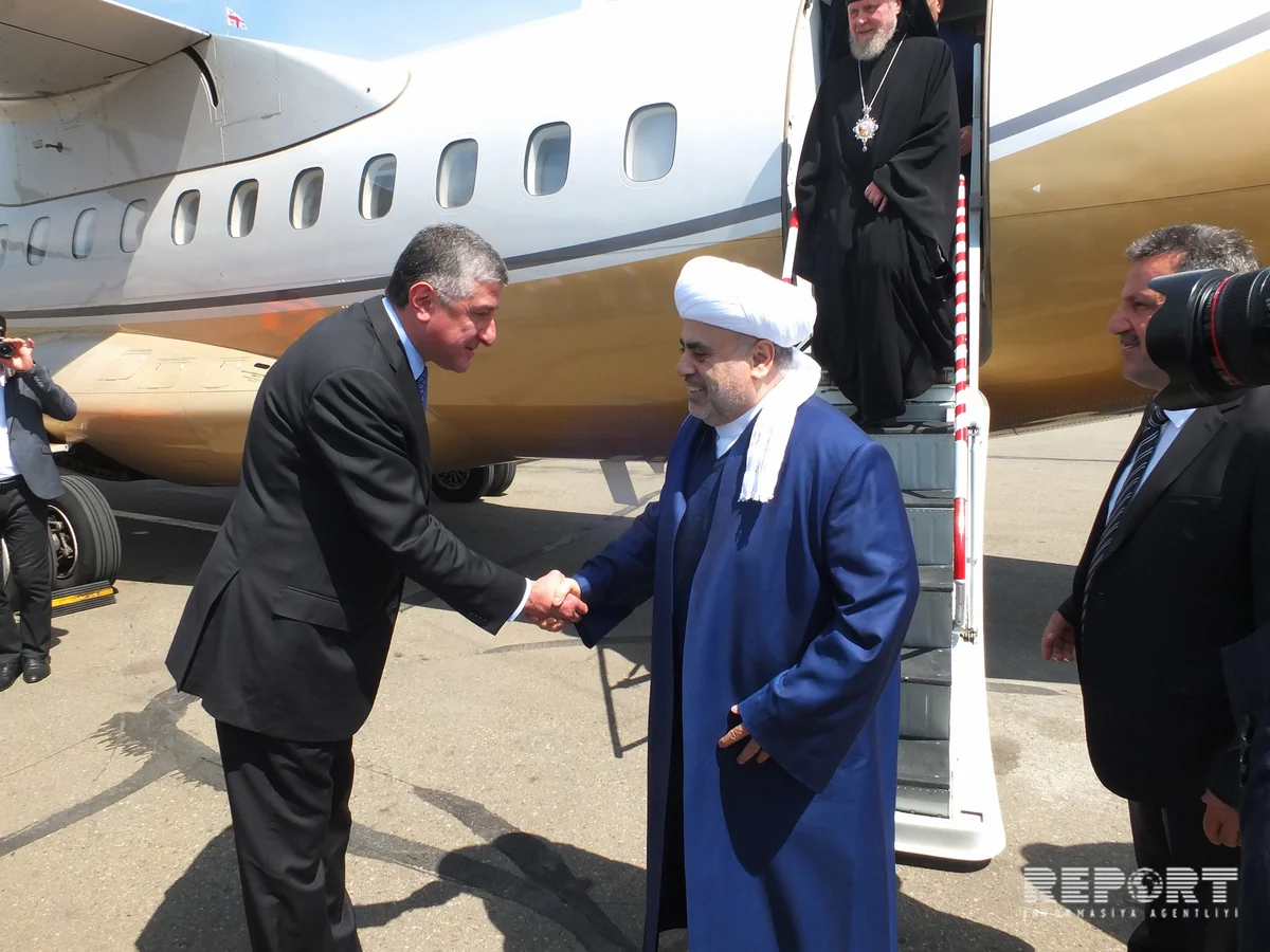 Şeyxülislam Allahşükür Paşazadə Gürcüstana səfərə gedib
