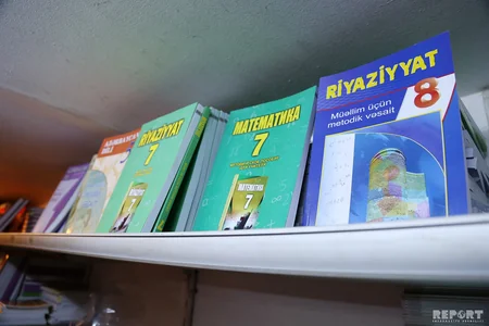 Azərbaycanda orta məktəb dərslikləri satışa çıxarılıb - REPORTAJ