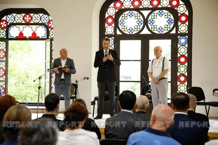 Tbilisidə Nizami Gəncəviyə həsr olunan tədbir keçirilib, tanınmış gürcü xadimlər təltif edilib