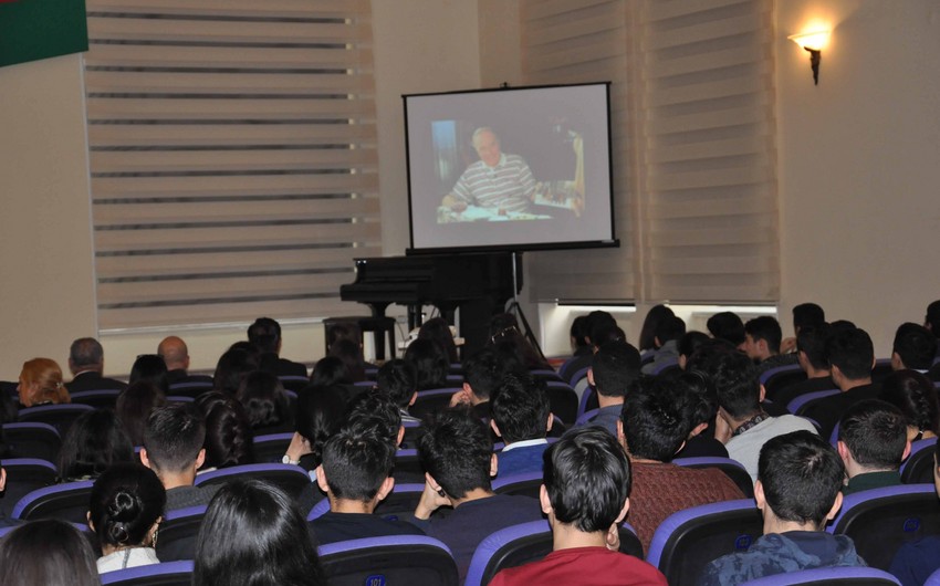 Mayoralty of Baku hosts event marking 14th death anniversary of Heydar Aliyev