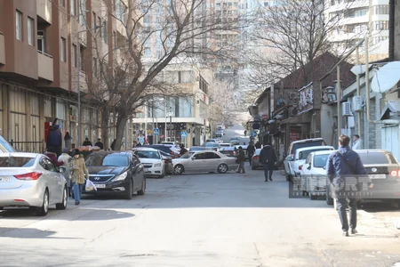 Bakıda avtomobillərin parklanması effektiv təşkil olunubmu?