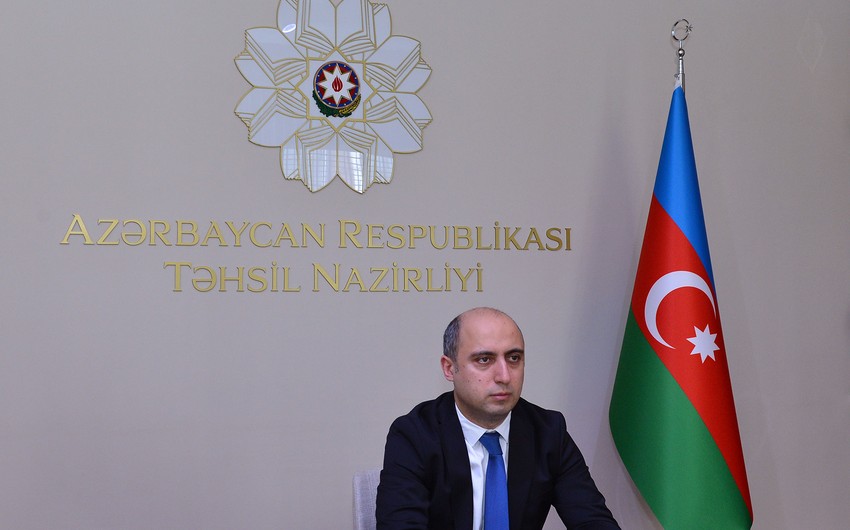 Nazir ali məktəblərə Təd­qi­qat uni­ver­si­te­ti sta­tu­su ve­­ril­mə­sindən danışıb