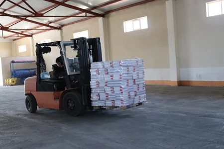 Yeni tədris ilində istifadə olunacaq dərsliklər muxtar respublikaya gətirilib