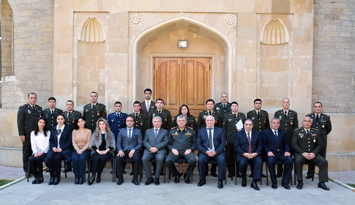 Hərbi Akademiyanın Xarici Dil və Tərəfdaşlıq Mərkəzində buraxılış mərasimi keçirilib