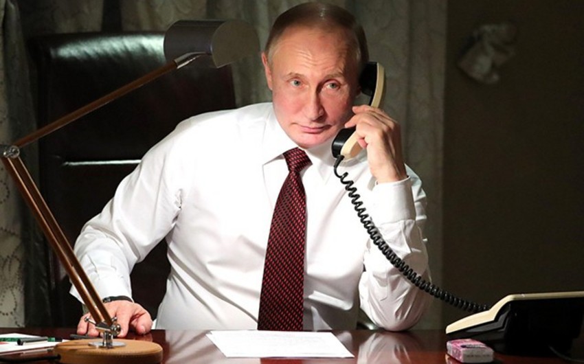 Putin ilk dəfə məxfi kabinetini jurnalistlərə göstərdi - FOTO - VİDEO